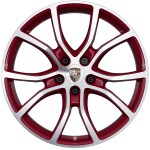 21-inch Cayenne Exclusive Design wheels painted in exterior colour