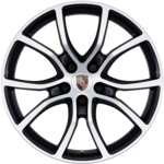 21-дюймовые диски Cayenne Exclusive Design окрашены в чёрный металлик (Chromite Black), c окрашенными расширителями колёсных арок