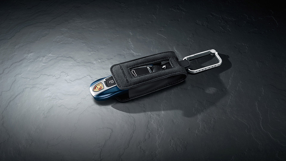 Vehicle key painted with key pouch Alcantara®