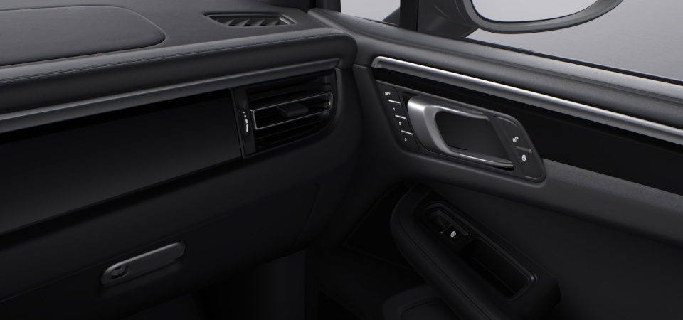 Interior package in black (high-gloss)