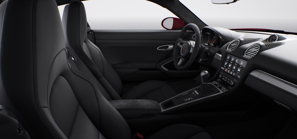 Standard interior in black, seat centres in leather