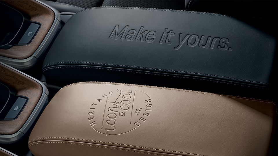 Bespoke Logo on Center Console Lid