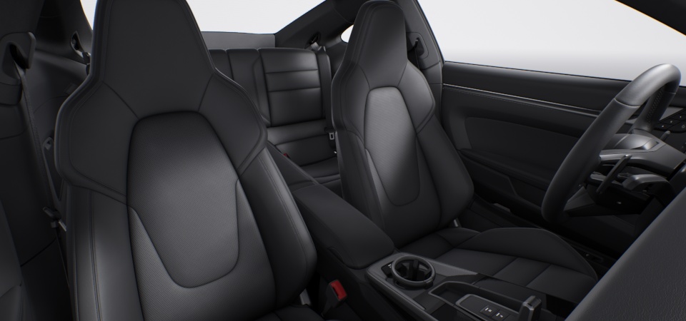 Interior de serie en color Negro (asientos delanteros en cuero)