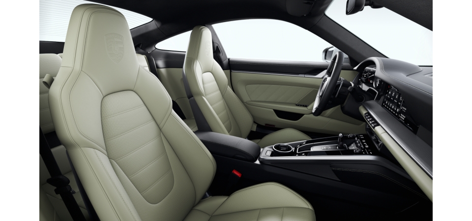 Leather Interior Exclusive Manufaktur (two-tone), Black and Choice of leather colour