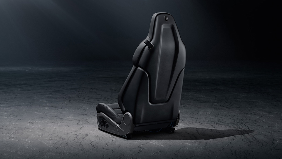 Sports Seat Plus backrests in leather with decorative inlay in leather