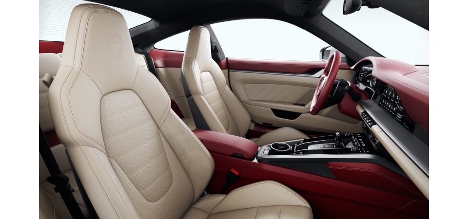 Two-Tone Exclusive Manufaktur Leather Interior in Bordeaux Red and Choice of colour