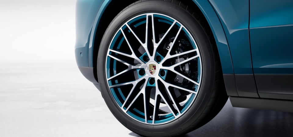 21" RS Spyder Design Wheels in Exterior Color