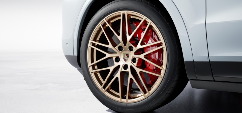 21-inch RS Spyder Design wheels painted in Neodyme