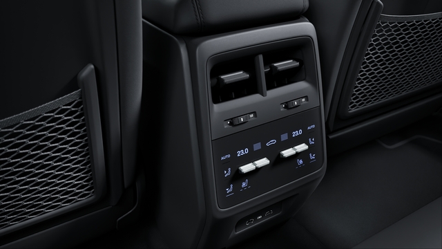 Advanced Climate Control (4-zone)