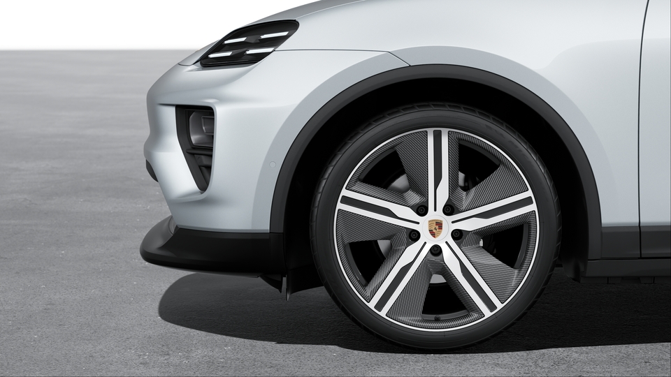 22-inch Macan Exclusive Design wheels with carbon aeroblades