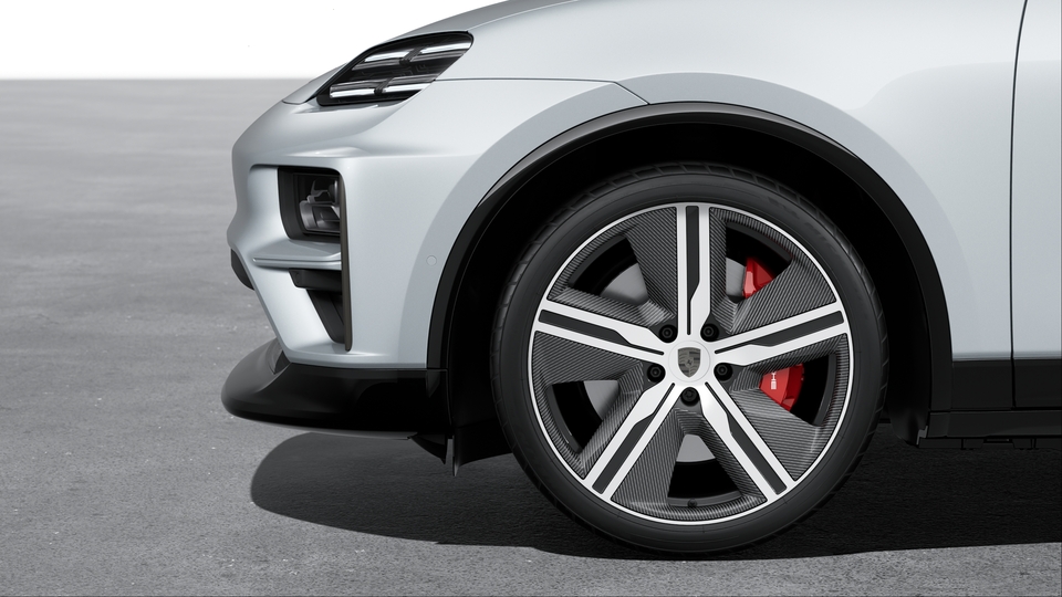 22-inch Macan Exclusive Design wheels with aeroblades carbon