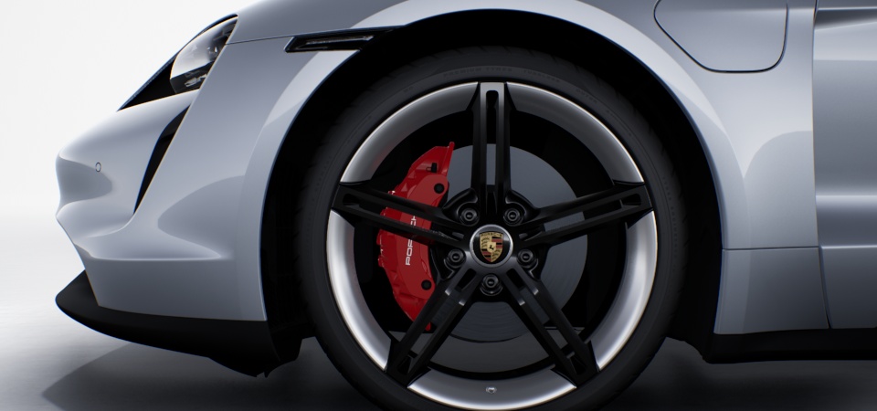 Wheel centres with full-colour Porsche Crest