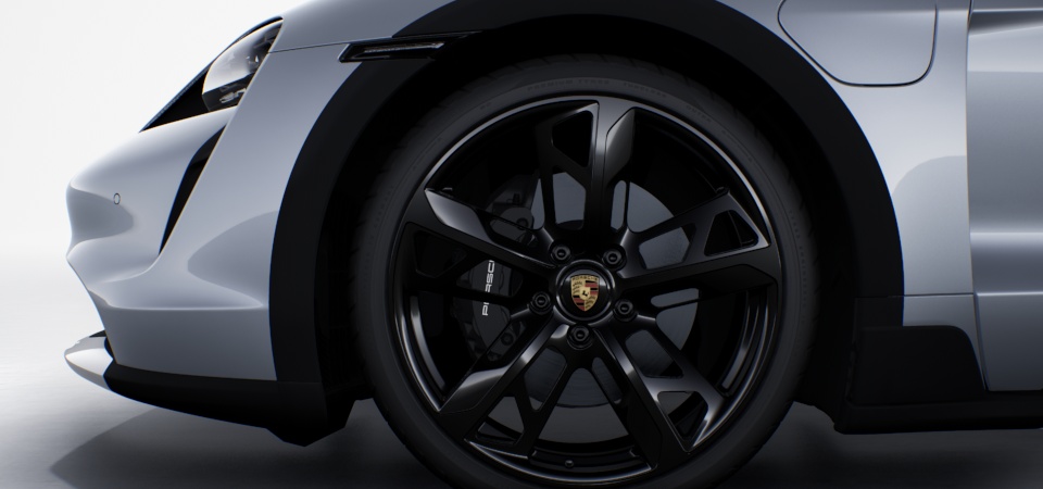 Wheels painted in Black (high-gloss)