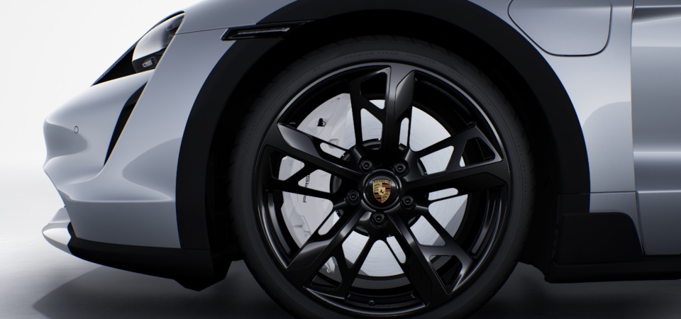 Wheels painted in Black (high-gloss)