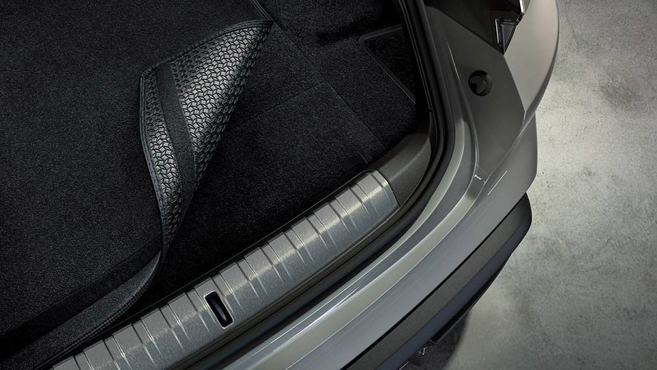 Reversible Luggage Compartment Mat with Race-Tex Edging and Loading Edge Protection | Chalk