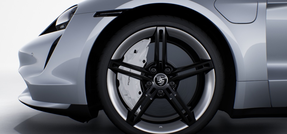 21-Inch Mission E Design Wheels