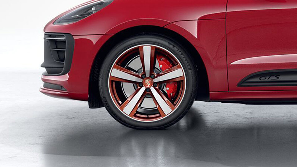 21" Exclusive Design Sport Wheels in Deviated Exterior Color