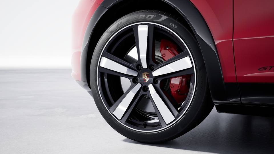 22-inch Exclusive Design Sport wheels painted in Chromite Black Metallic