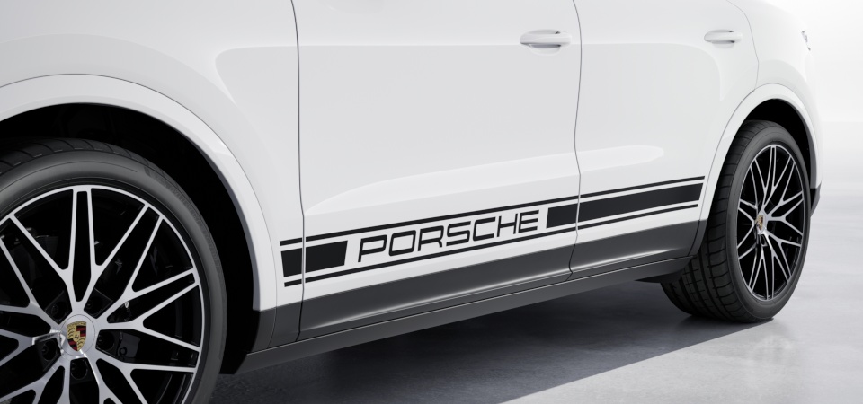 Декоративний бічний логотип 'PORSCHE' чорного кольору