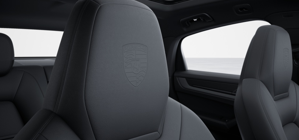 Porsche Crest on headrests (in conjunction with comfort pillows in the rear)