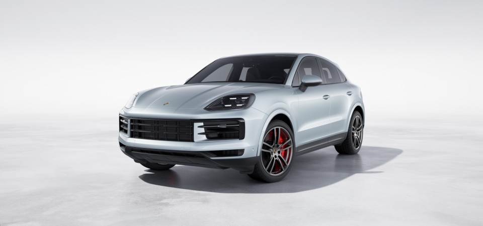 21-inch Cayenne Turbo Design wheels in Vesuvius Grey with wheel arch extensions in exterior colour