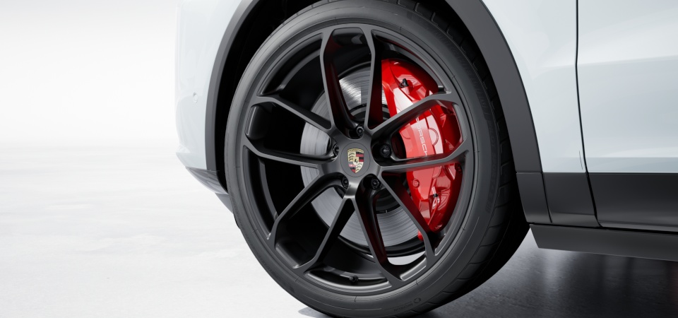 22-inch GT Design wheel painted in satin Black