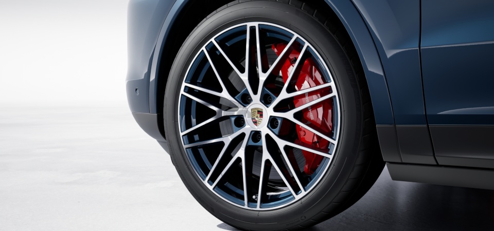 21-дюймові диски RS Spyder Design пофарбовані в колір кузова