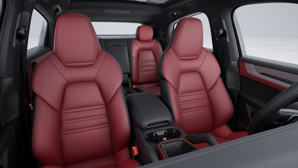 Leather interior in two-tone combination, smooth-finish leather Black and Bordeaux Red