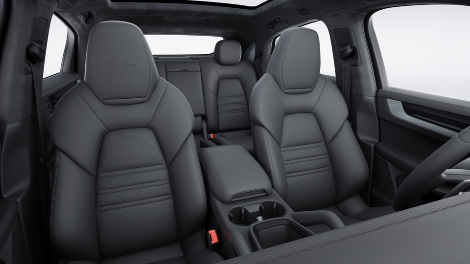 Club Leather Interior in Basalt Black with Cross-Stitching