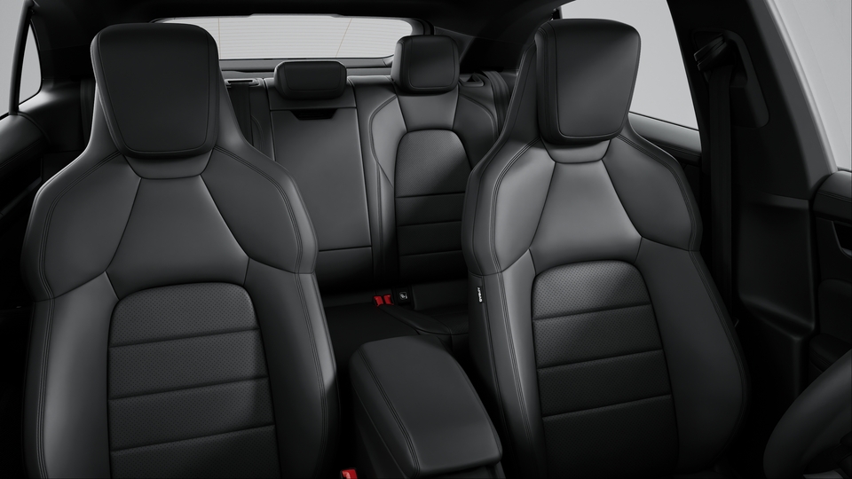 Extended Leather Interior in Black