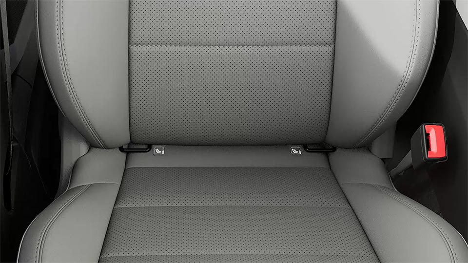 ISOFIX/I-Size mounting points on front passenger seat