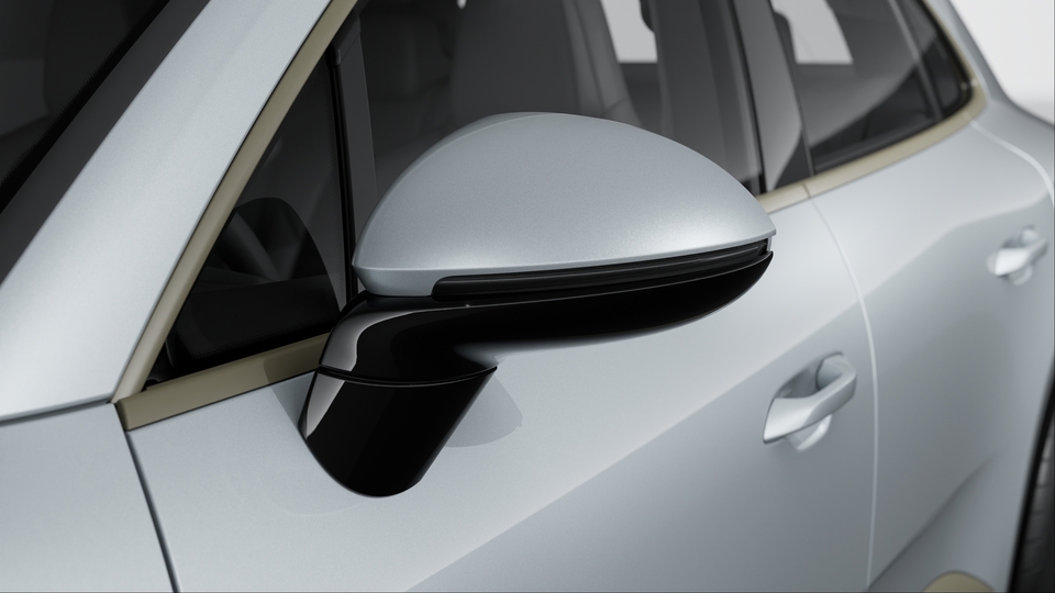 Exterior mirror lower trims including mirror base painted in Black (high-gloss)