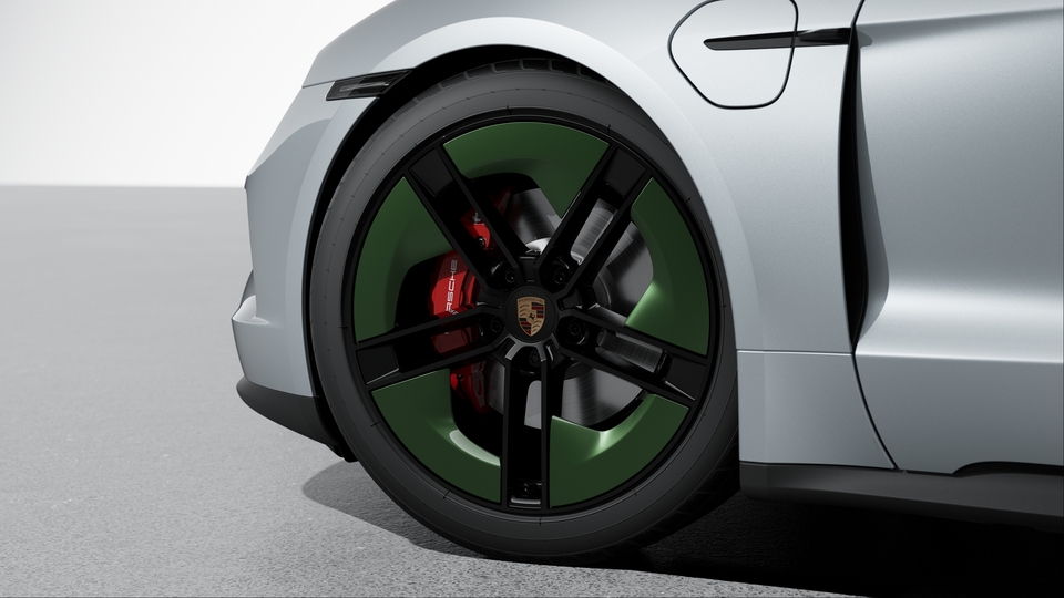 21-inch Taycan Exclusive Design Wheels painted in Black (high-gloss) with Aeroblades