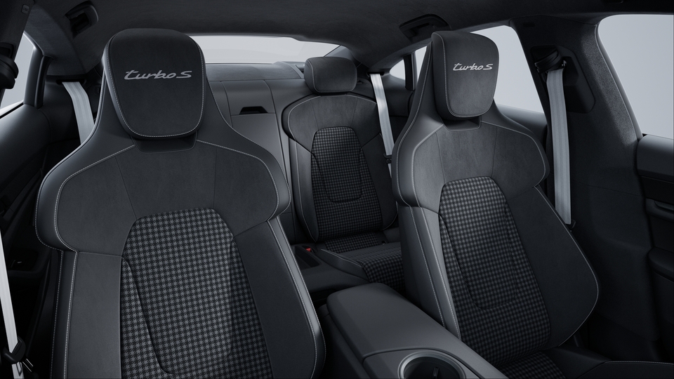 Race-Tex Interior in Black with Pepita Seat Centers