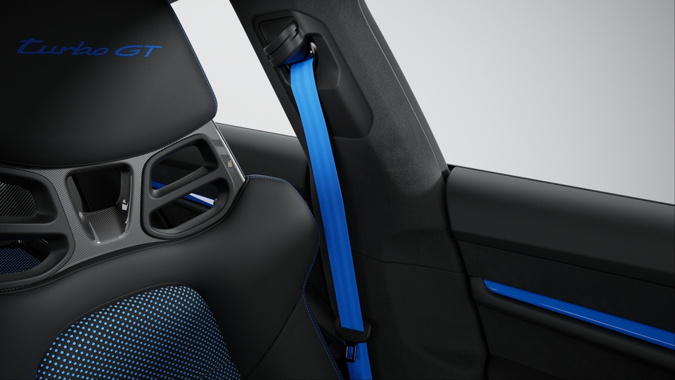 GT interjero paketas su „Race-Tex“ ir odinėmis detalėmis, kartu su kontrastingos, mėlynos (Voltage Blue) spalvos, elementais