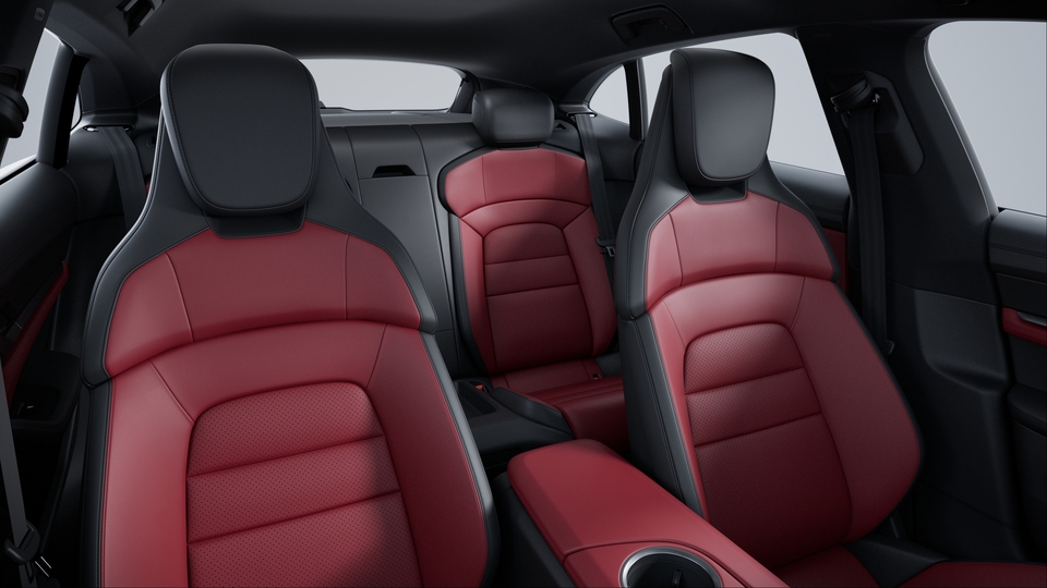 Leather Interior in Black/Bordeaux Red