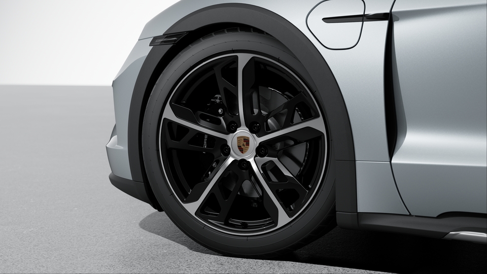 Wheel centres with full-colour Porsche Crest