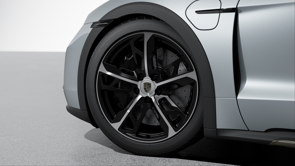 Porsche Ceramic Composite Brake (PCCB) with Brake Calipers painted in Black (high-gloss)