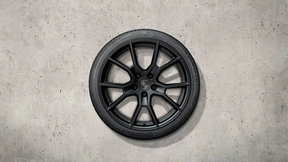 Комплект 21-дюймовых зимних колес RS Spyder Design с дисками, окрашенными в черный (шелковисто-глянцевый) цвет