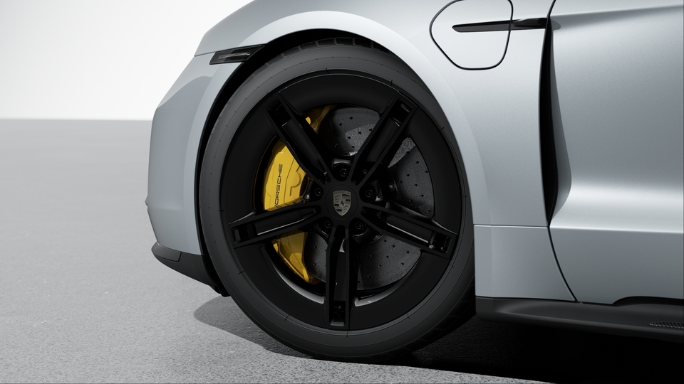 Wheels painted in Black (high-gloss)