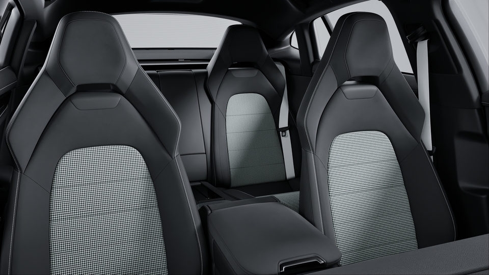 Leather-Free Interior in Black with Pepita Seat Centres