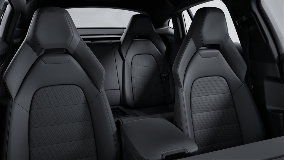 Leather interior in Black, smooth-finish leather