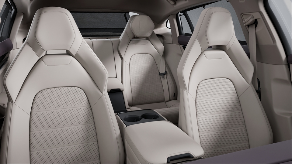 Two-tone leather interior in Bramble and Chalk Beige, smooth-finish leather
