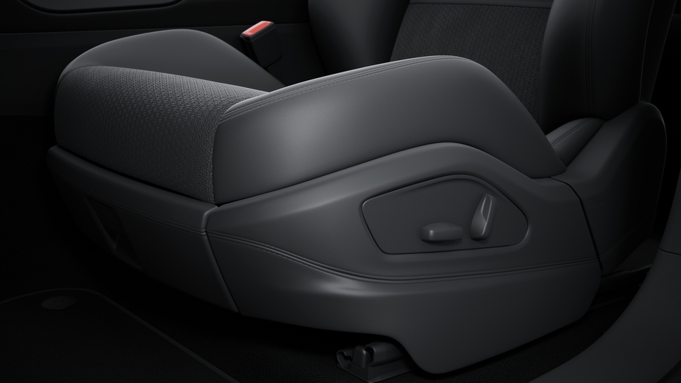 Seat consoles leather front with coloured decorative stitching