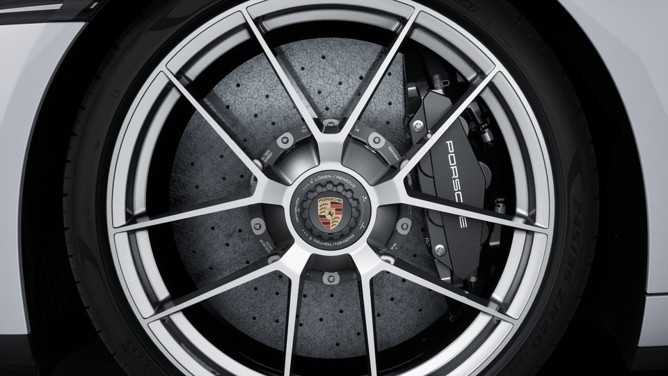 Porsche Ceramic Composite Brakes (PCCB) with Calipers in High Gloss Black