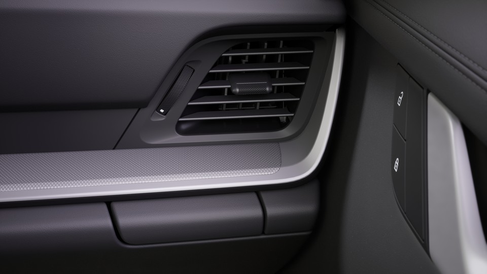 Passenger Cupholder Trim in Leather
