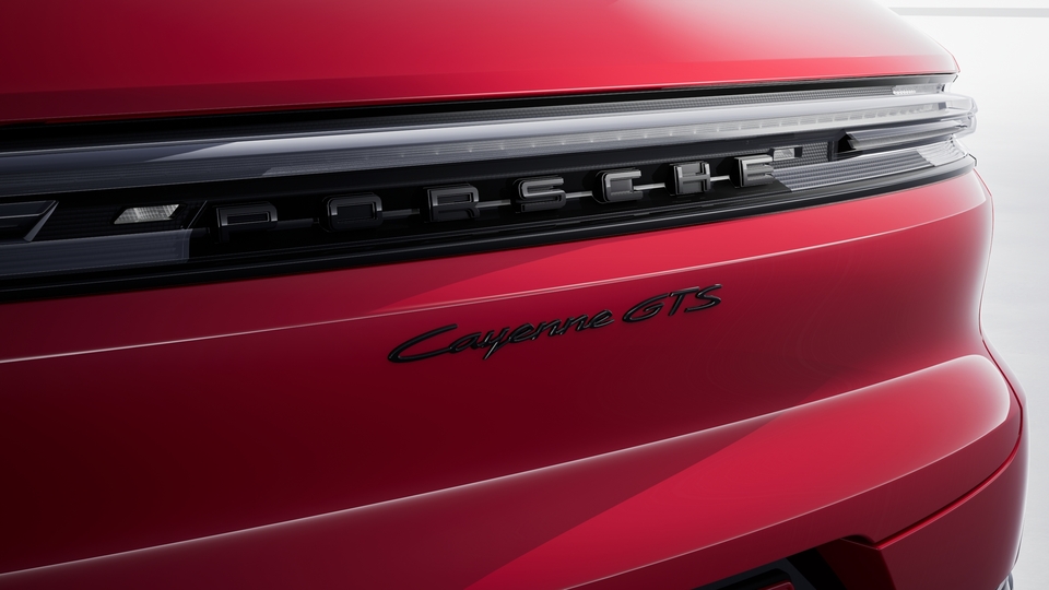 "PORSCHE" Logo and Model Designation on Rear in High Gloss Black