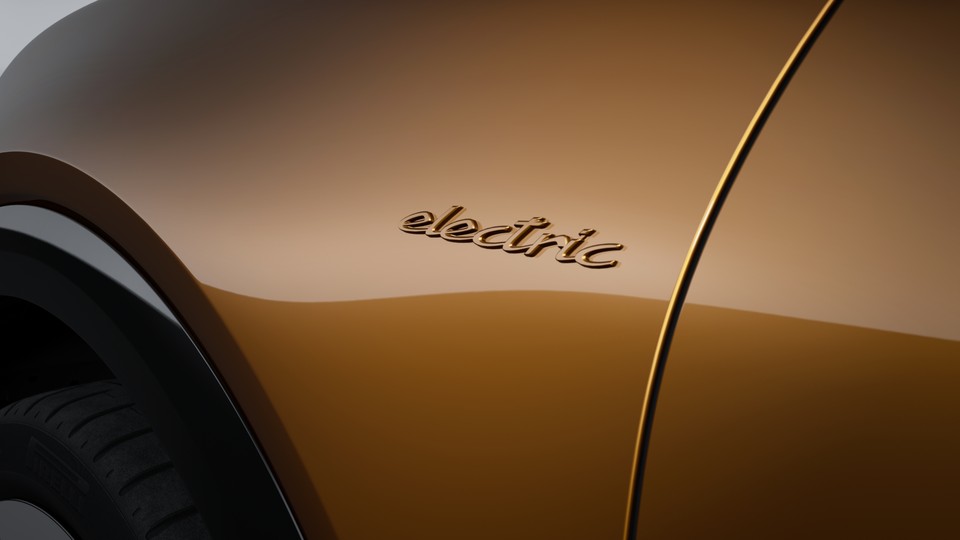 Designação do modelo e logotipo “electric” pintados na cor exterior.