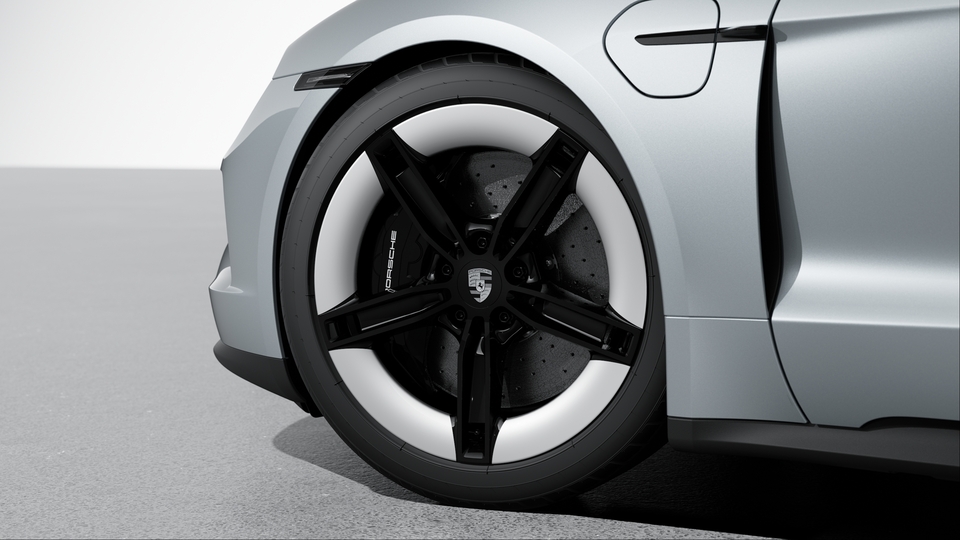 Porsche Ceramic Composite Brake (PCCB), kiiltävän mustat jarrusatulat
