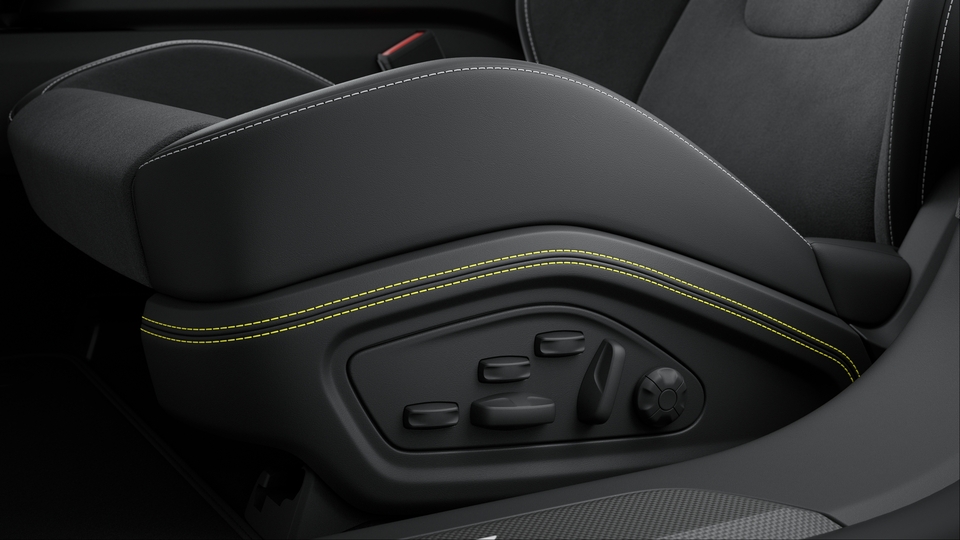 Seat Consoles Leather (front) with coloured decorative Stitching